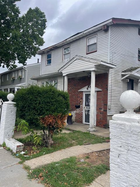 11704 Foch Boulevard South Ozone Park NY 11420