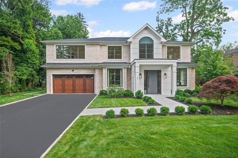 7 Mirrielees Road Great Neck NY 11021