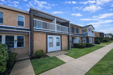 Photo of 250 Artist Lake Drive, Middle Island, NY 11953 (MLS # 965606)