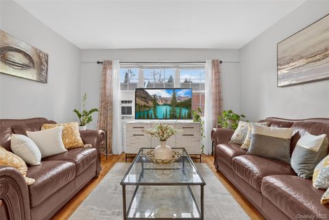 Homes For Sale - 23 Fieldstone Drive #169<br/> Hartsdale, NY 10530