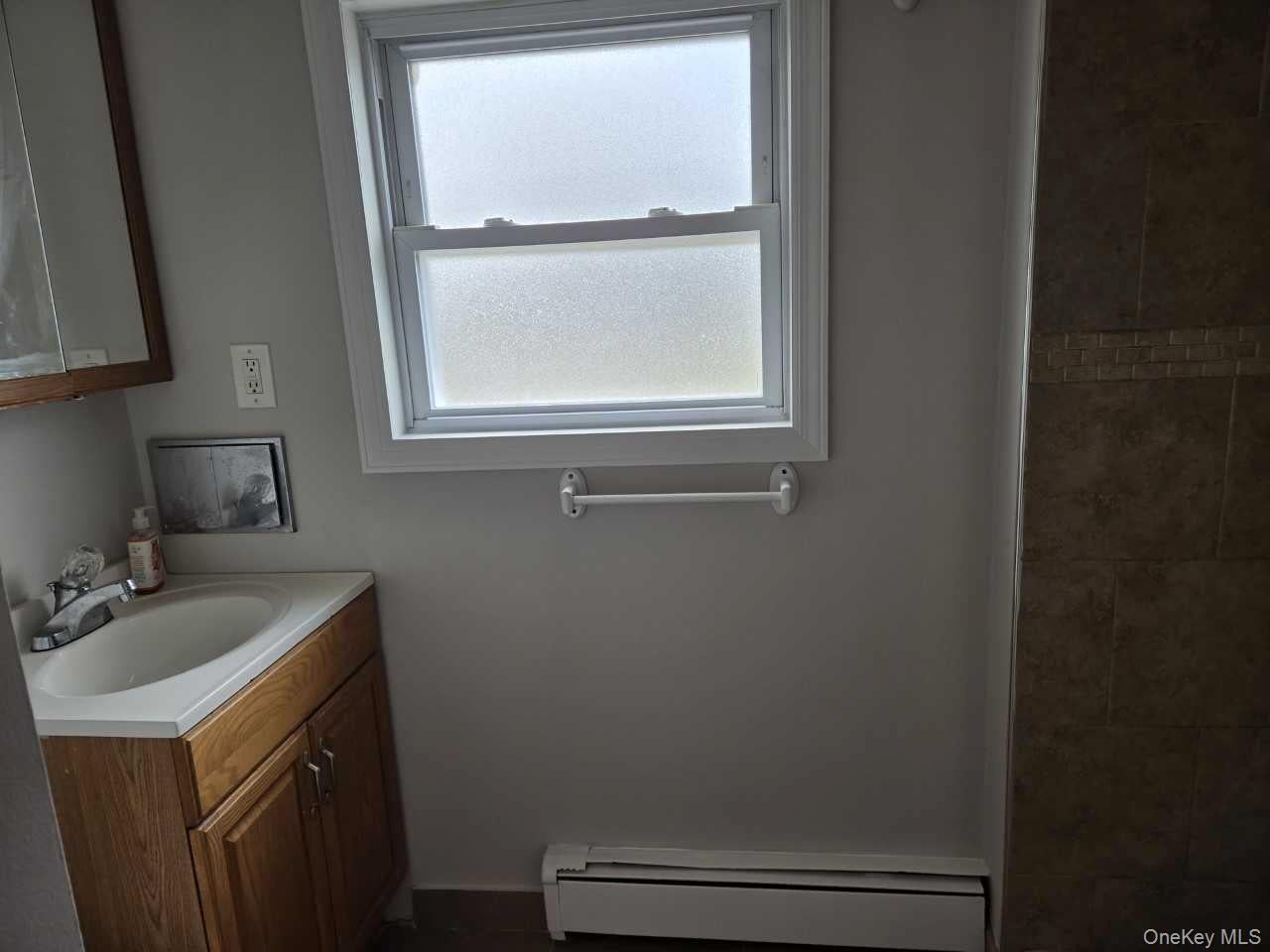 140 N Forest Avenue 2nd Floor