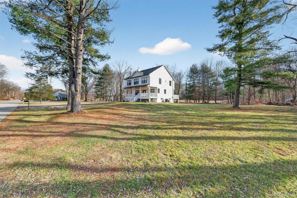 Photo of 11 Appleblossom Lane, Hopewell Junction, NY 12533 (MLS # 945744)