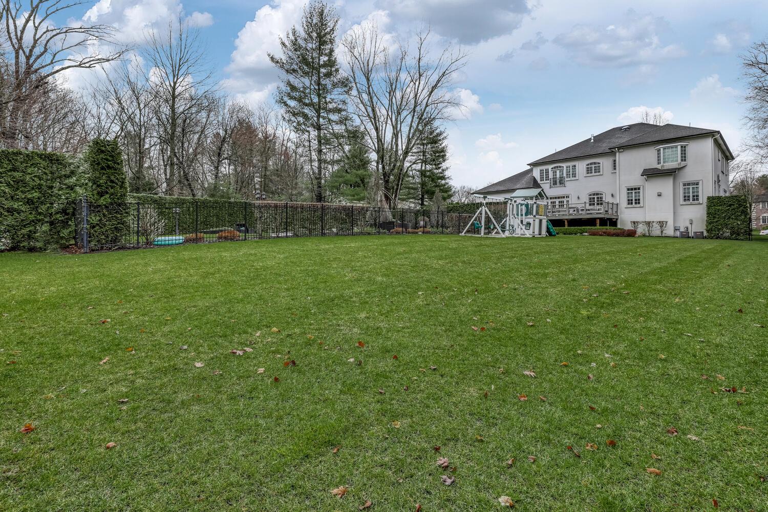 38 S Parker Drive, Monsey, New York image 4
