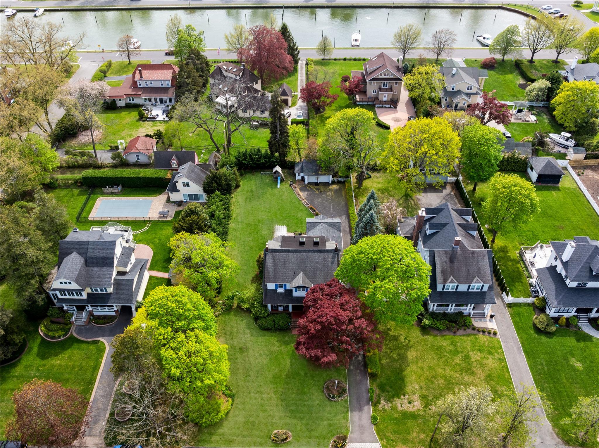 147 S Windsor Avenue, Brightwaters, New York image 34