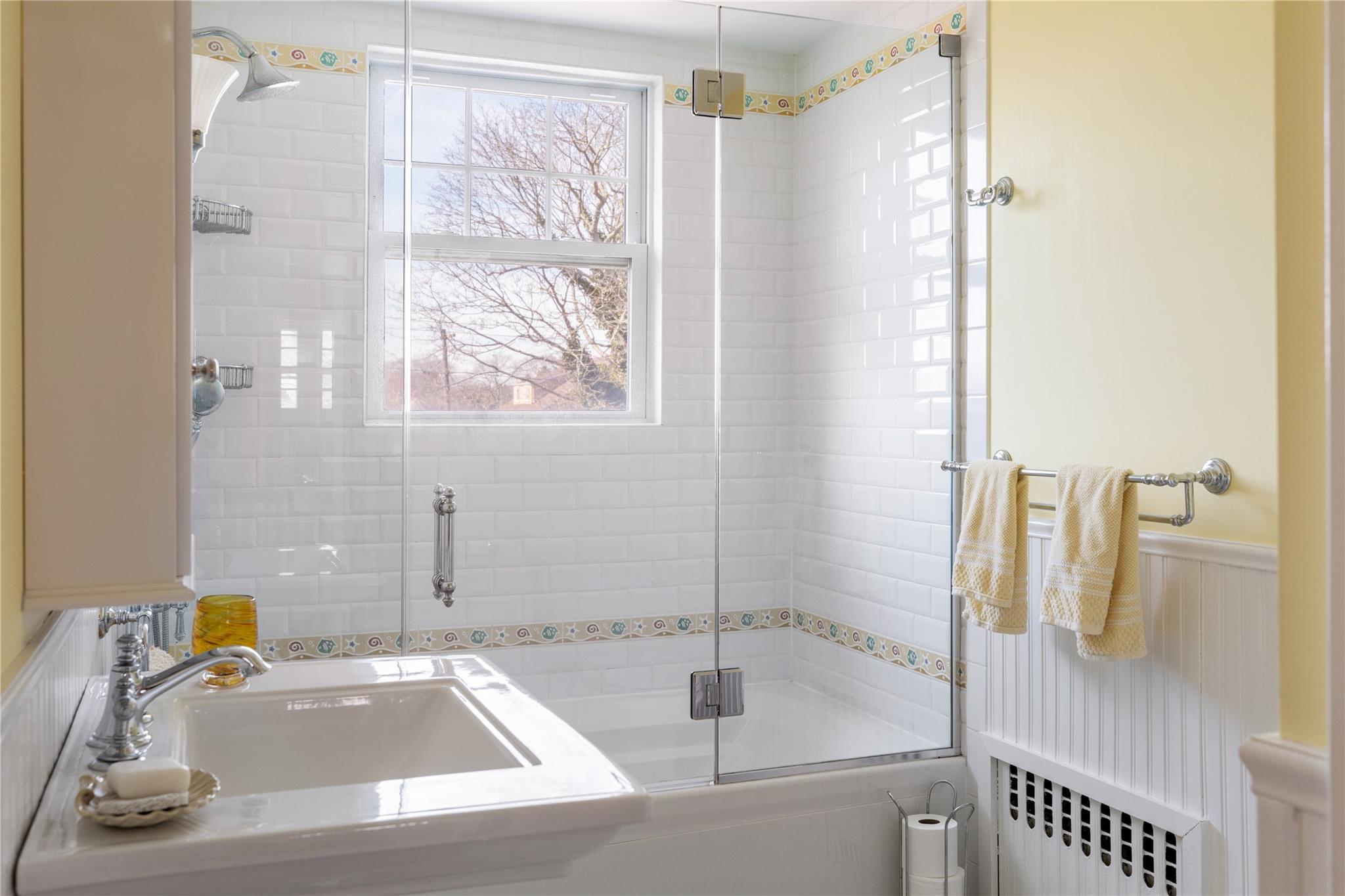 147 S Windsor Avenue, Brightwaters, New York image 27