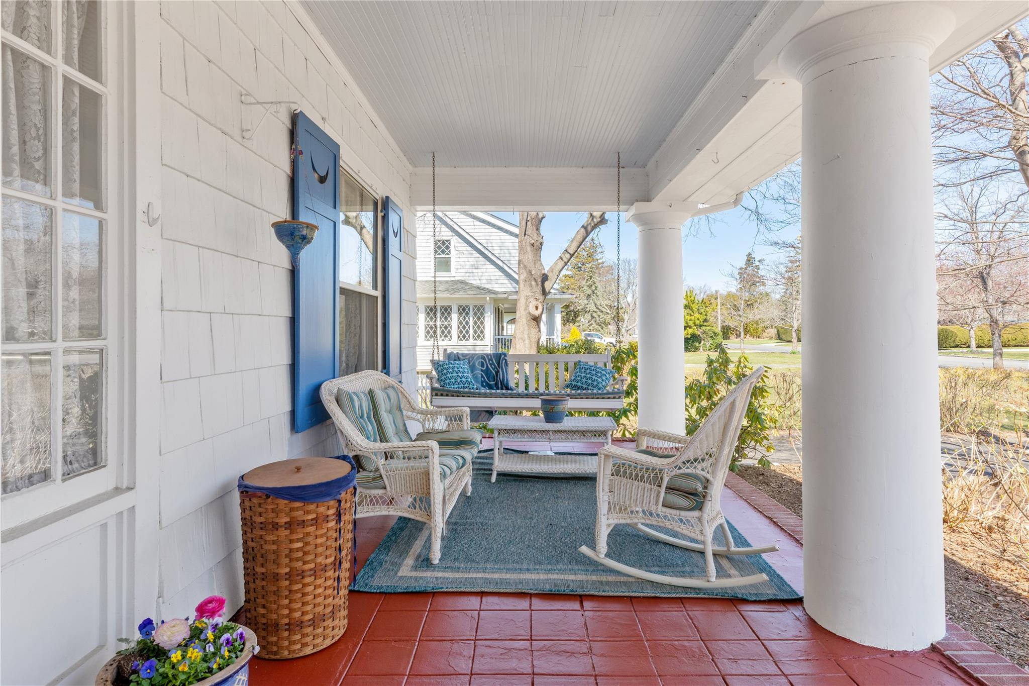 147 S Windsor Avenue, Brightwaters, New York image 5