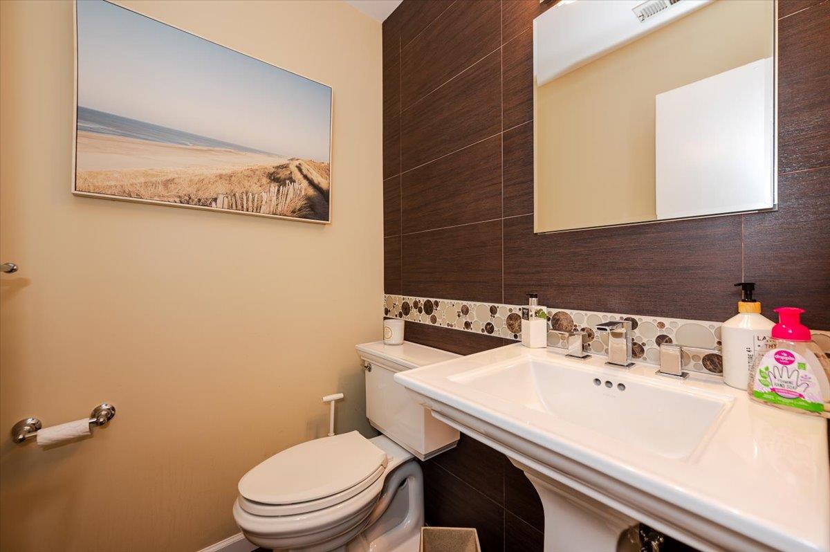 121 Terrace Court #121, Woodbury, New York image 13