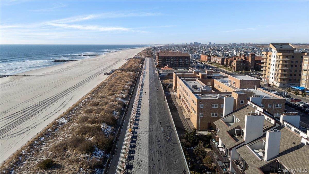 Long Beach, New York 11561, United States, 3 Bedrooms Bedrooms, ,2 BathroomsBathrooms,Residential,Active,257346