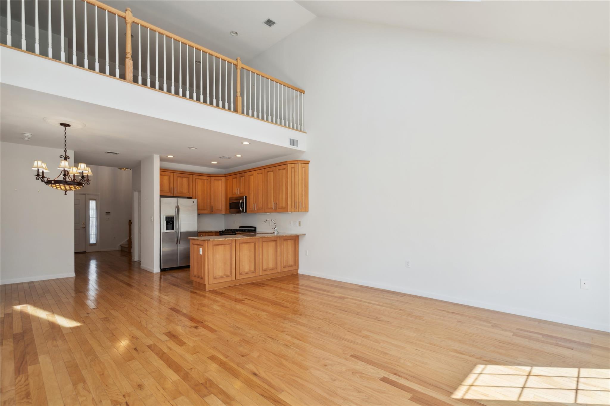 218 Miro Place, Port Washington, New York image 15