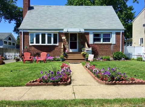 20 Iris Avenue, North Merrick, NY 11566 - MLS#: 967429