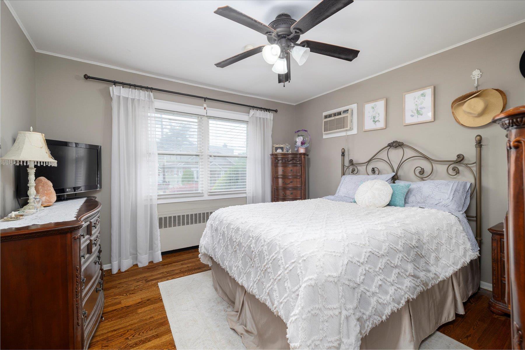 2611 Kenny Avenue, Merrick, New York image 13