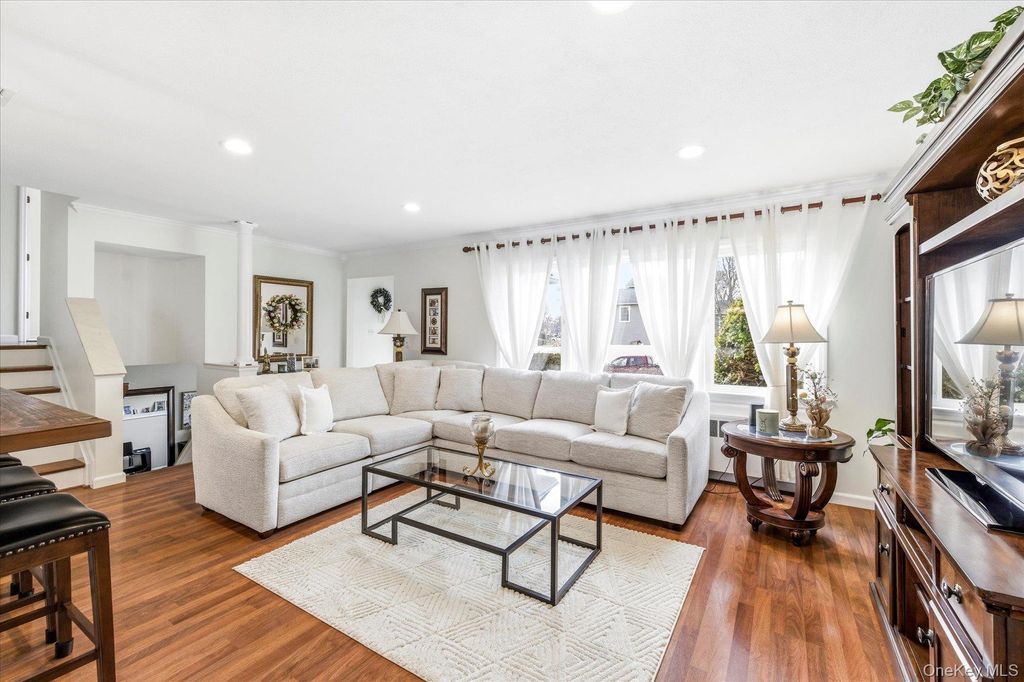 Photo of 3643 Woodward Avenue, Seaford, NY 11783 (MLS # 975211)