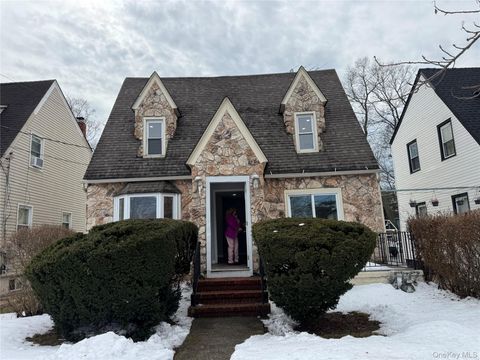 110 Woodside Avenue, Freeport, NY 11520 - MLS#: 967147