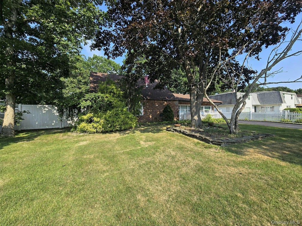 Photo of 60 Meyer Lane, Medford, NY 11763 (MLS # 1031881)