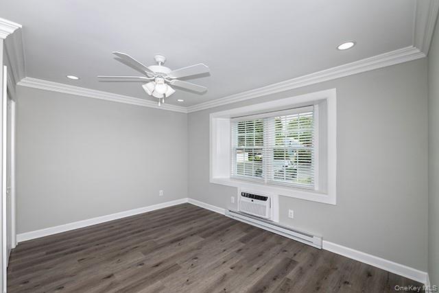 164 W Montauk Highway 6