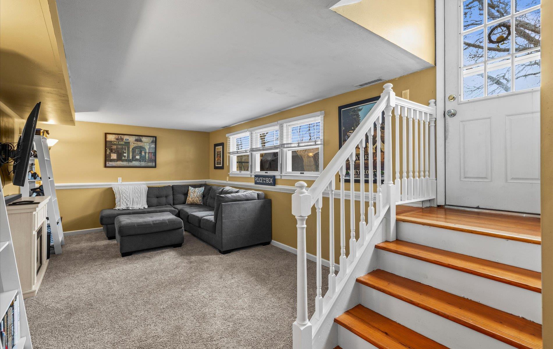 3004 Acorn Avenue, Medford, New York image 17