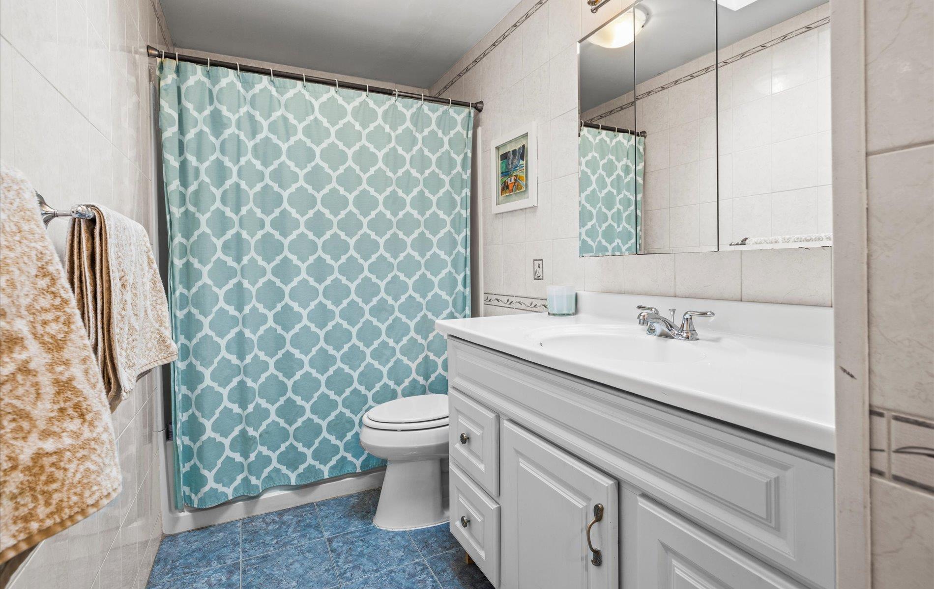3004 Acorn Avenue, Medford, New York image 15