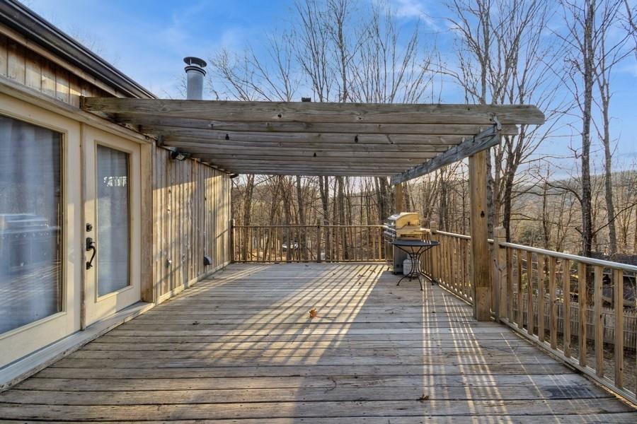 25 Longridge Trail, Putnam Valley, New York image 9