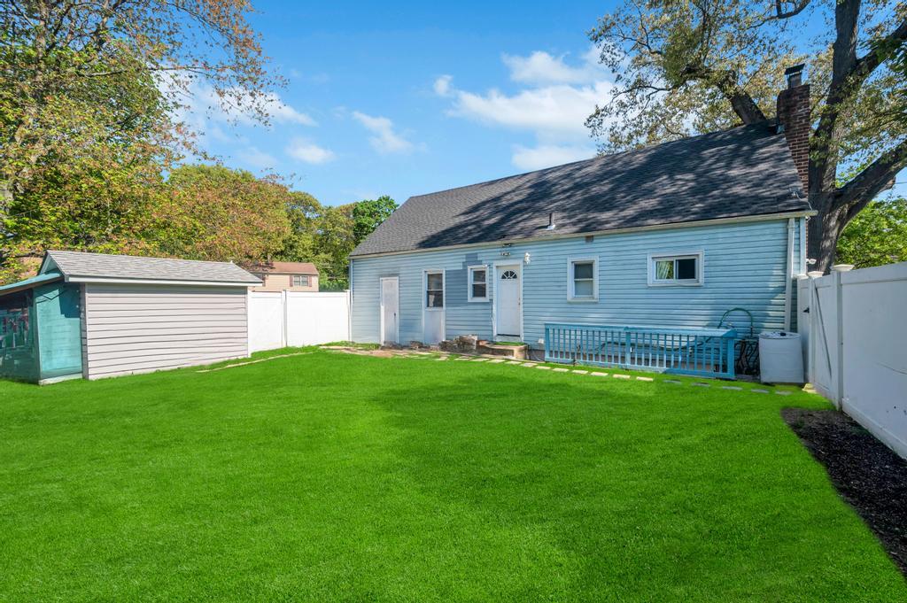 805 Northgate Drive, Uniondale, New York image 23