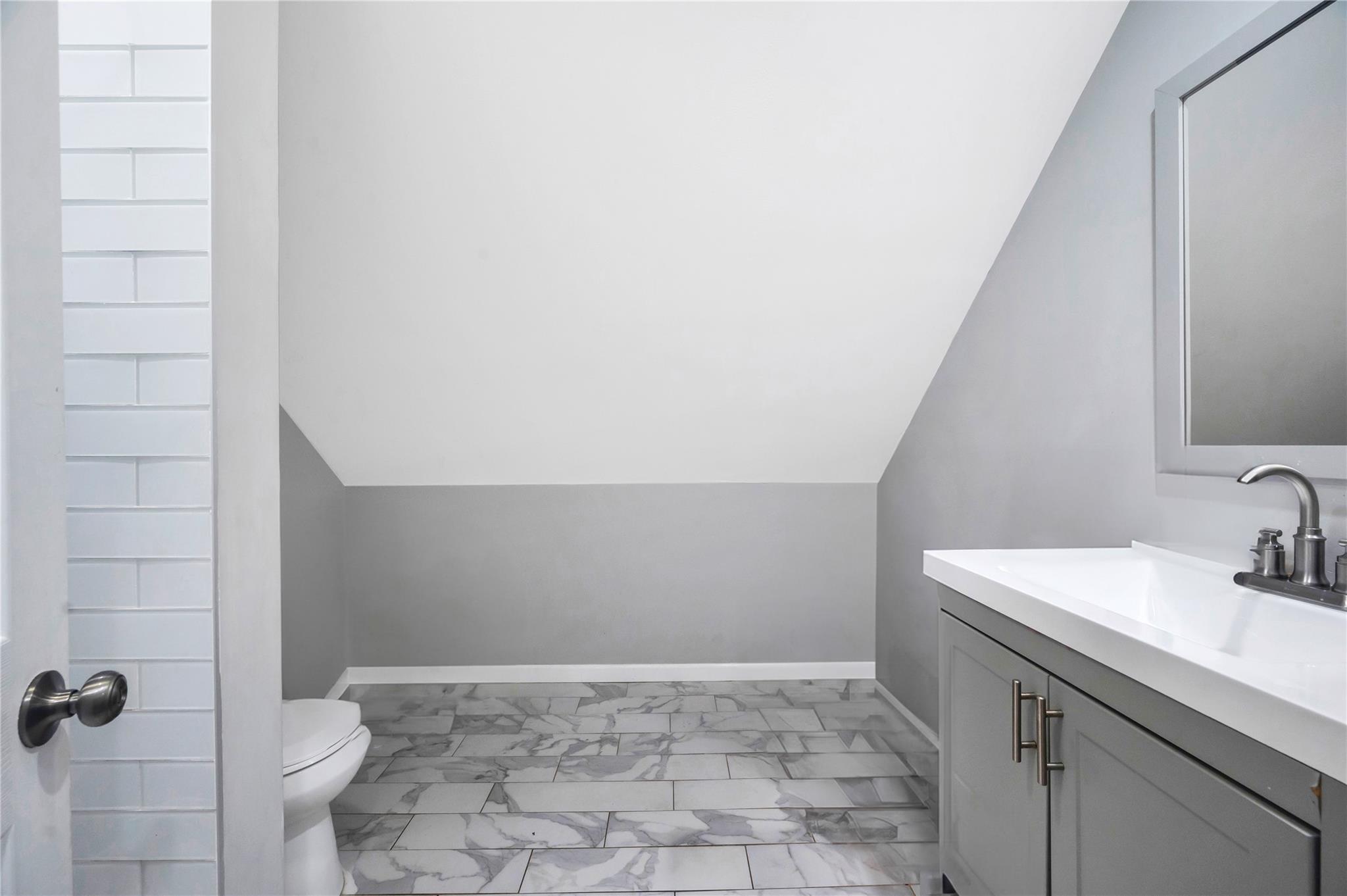 805 Northgate Drive, Uniondale, New York image 15