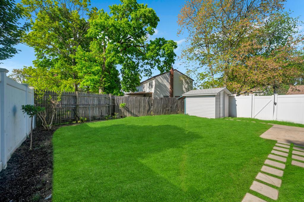 805 Northgate Drive, Uniondale, New York image 22