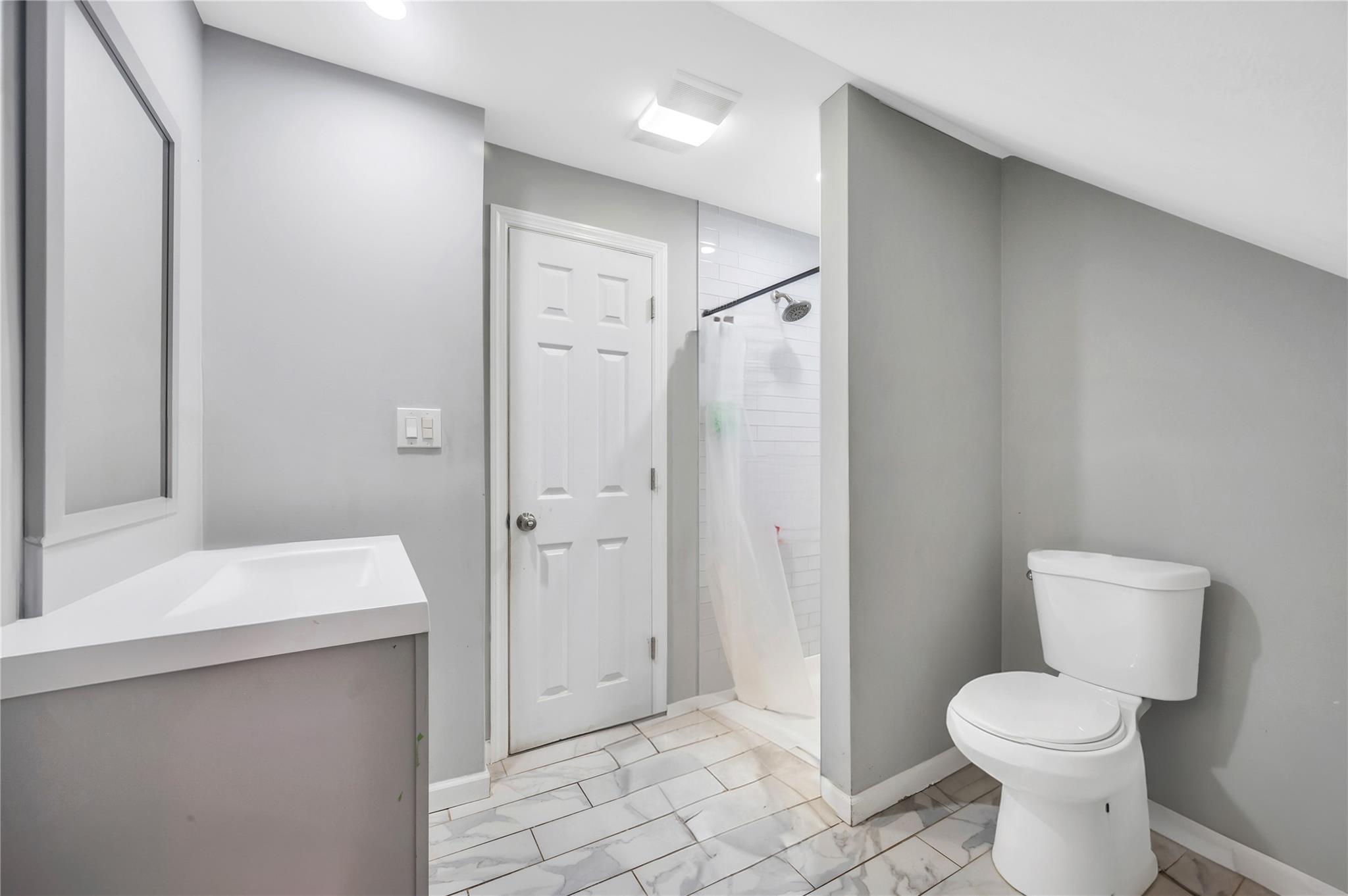 805 Northgate Drive, Uniondale, New York image 14