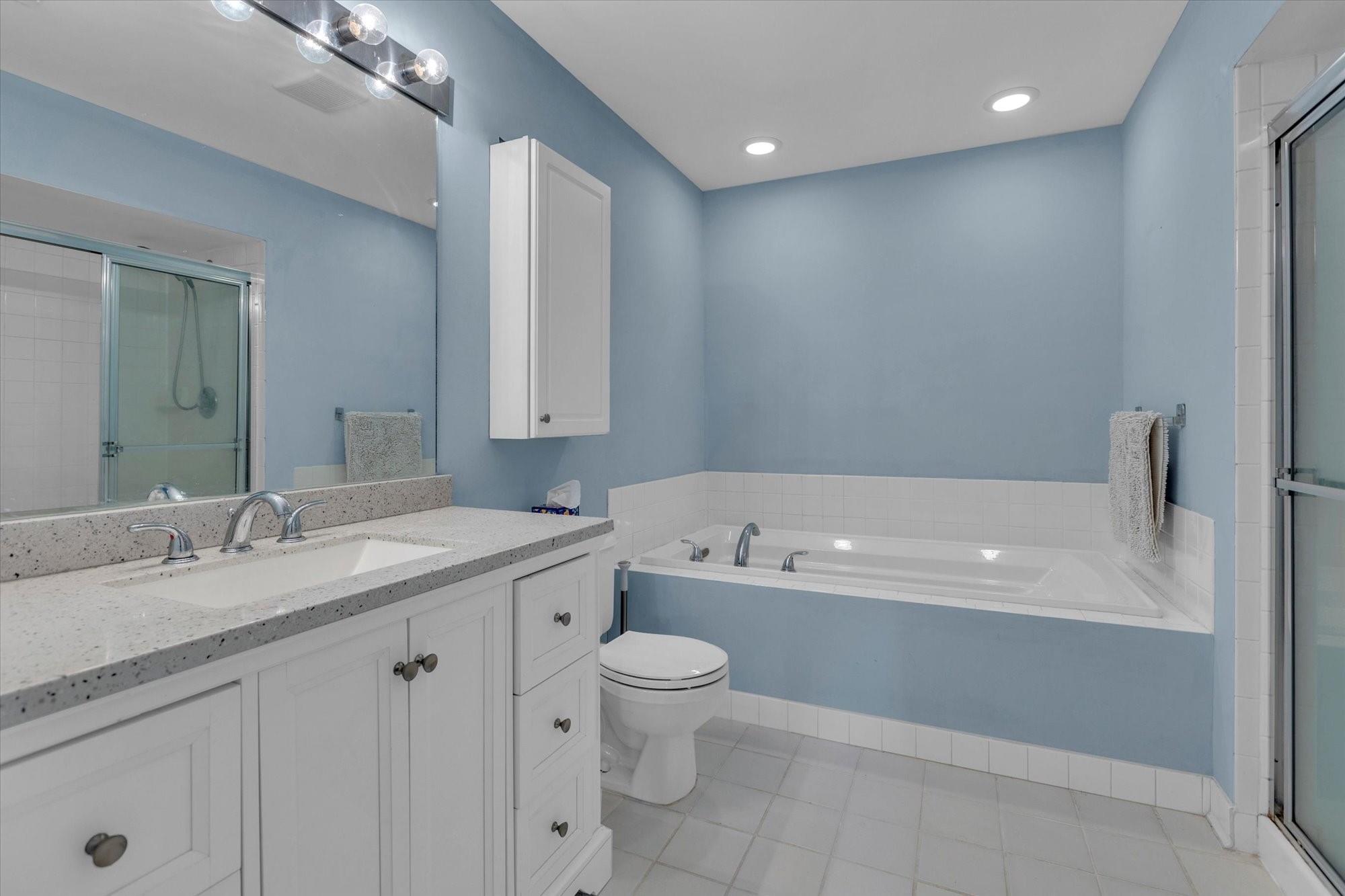 1701 Bluffs Drive, Baiting Hollow, Florida image 12
