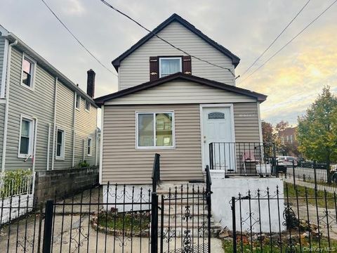 Photo of 110-04 164th Street, Jamaica, NY 11433 (MLS # 932433)