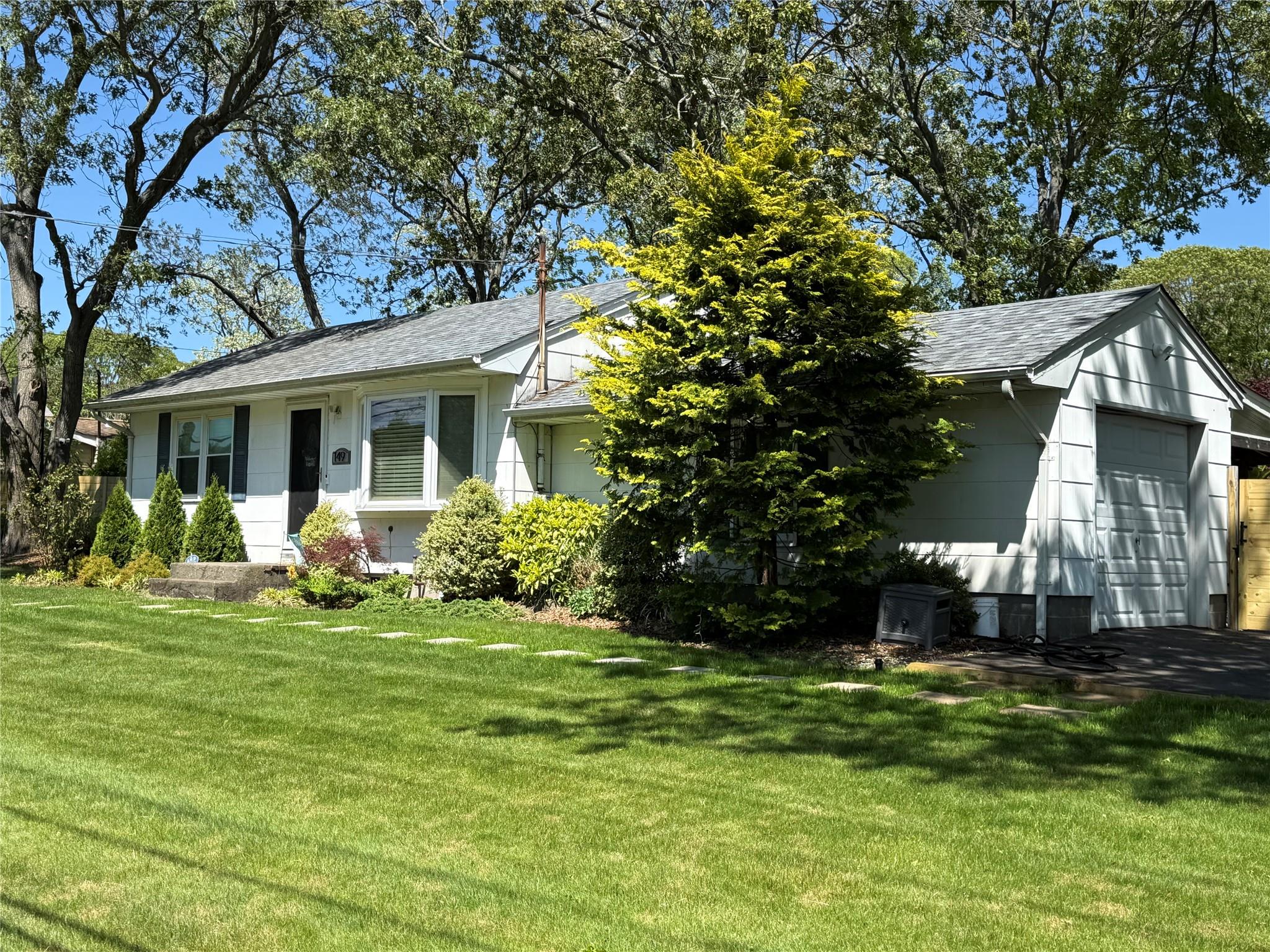149 S Evergreen Drive