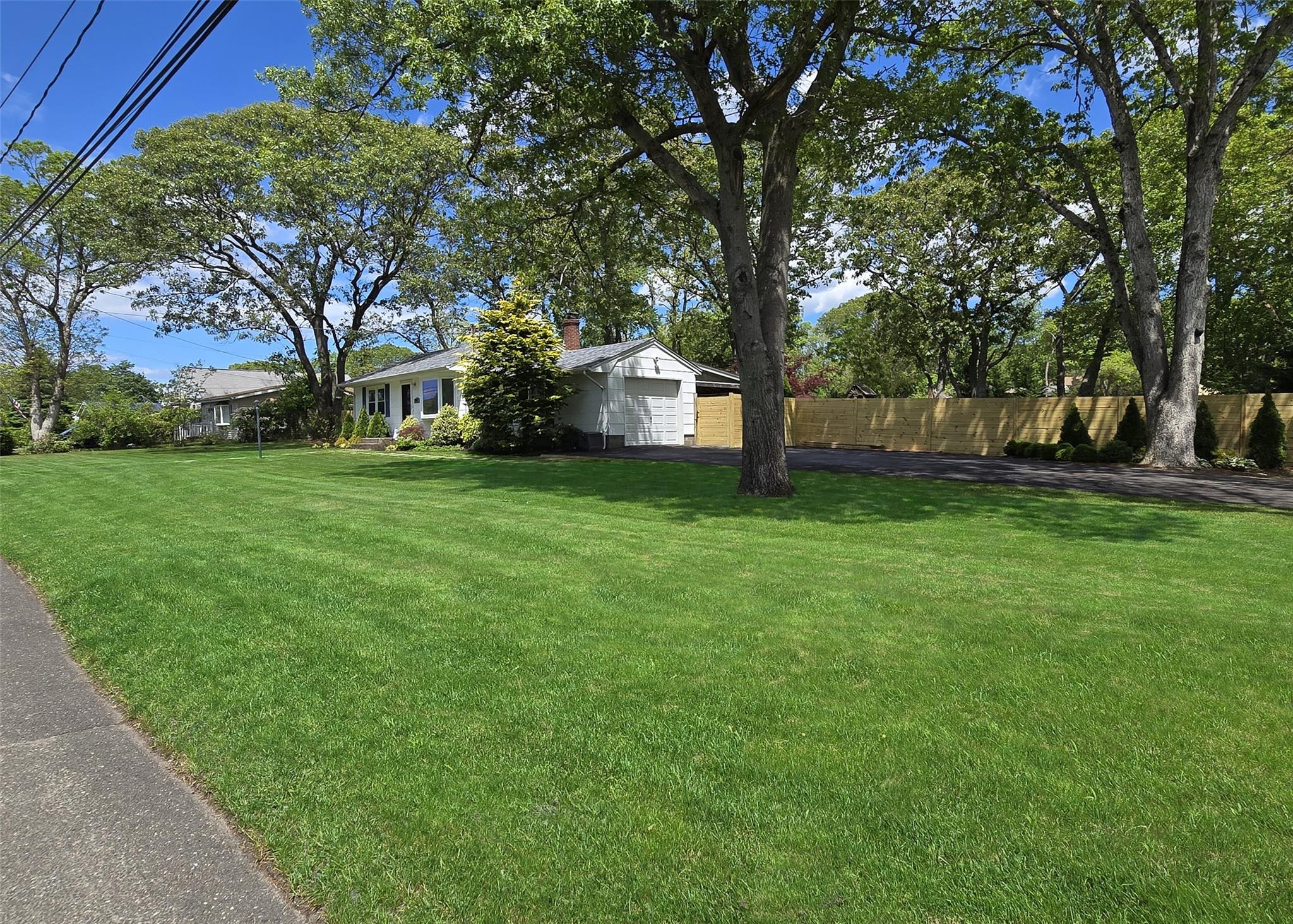 149 S Evergreen Drive