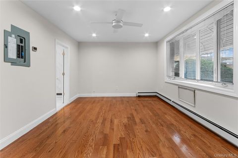 14209 45th Ave Flushing NY 11355