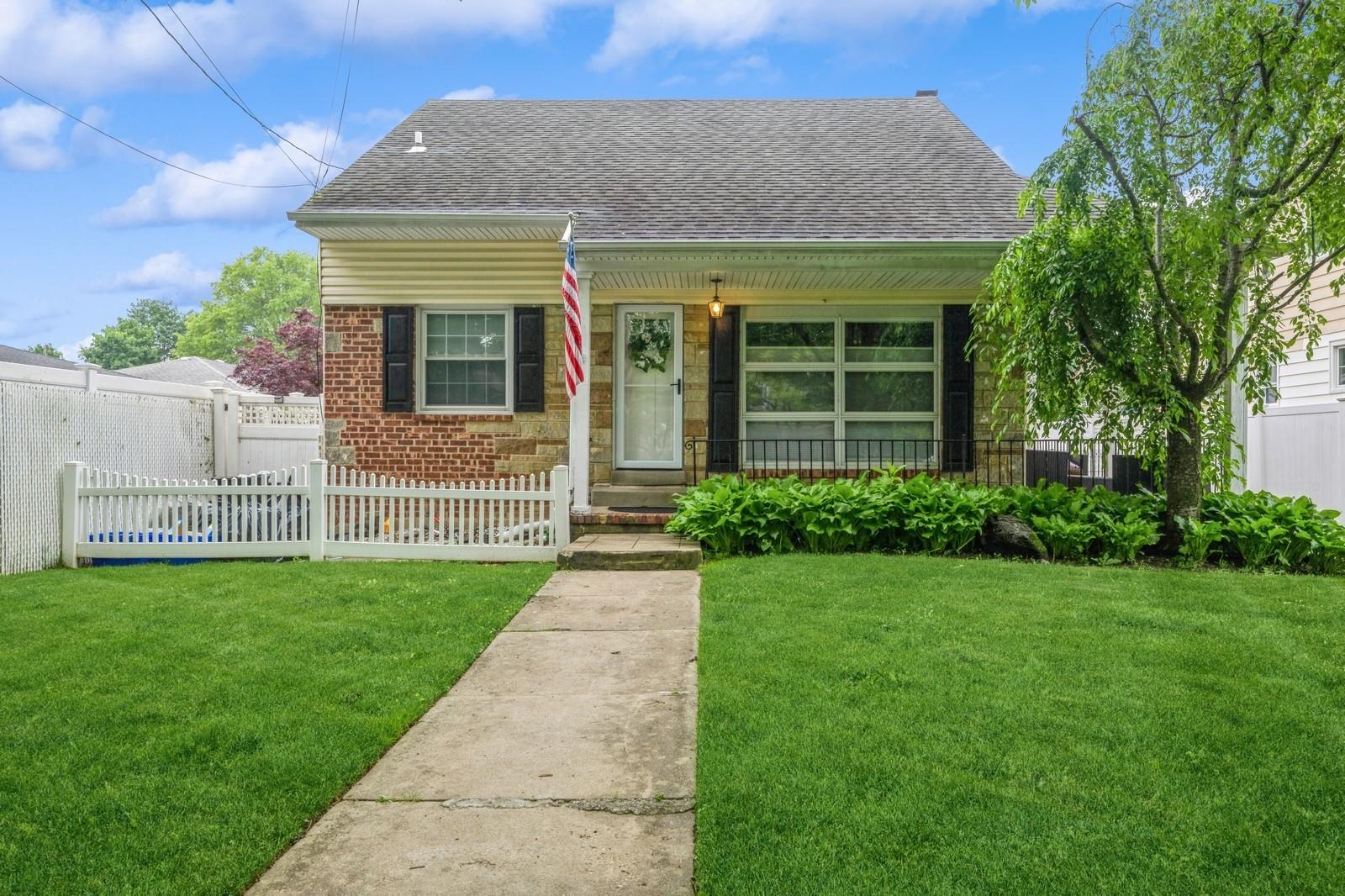 2482 Soper Avenue, Baldwin, New York image 1