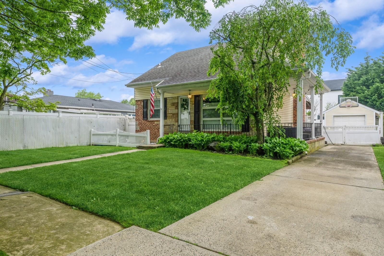 2482 Soper Avenue, Baldwin, New York image 2