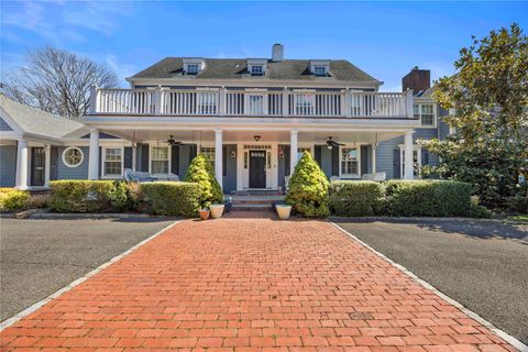 233 Narragansett Avenue Lawrence NY 11559