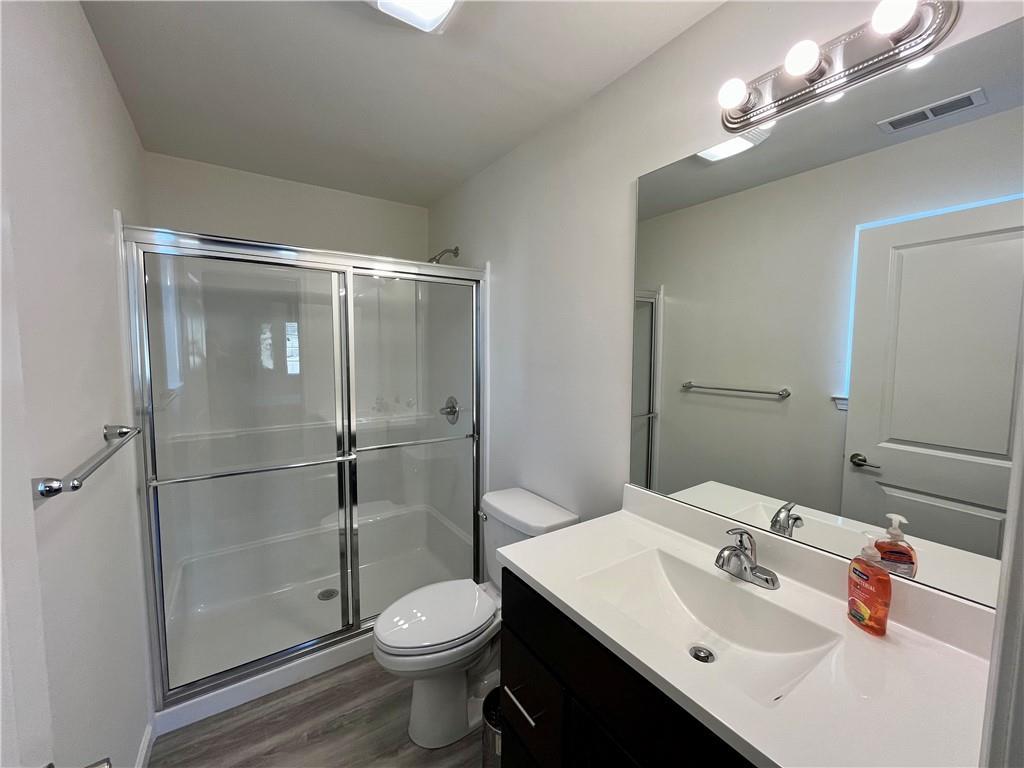 Rental Property at Golf Links Road 621, Middletown, New York - Bedrooms: 2 
Bathrooms: 2 
Rooms: 6  - $2,350 MO.