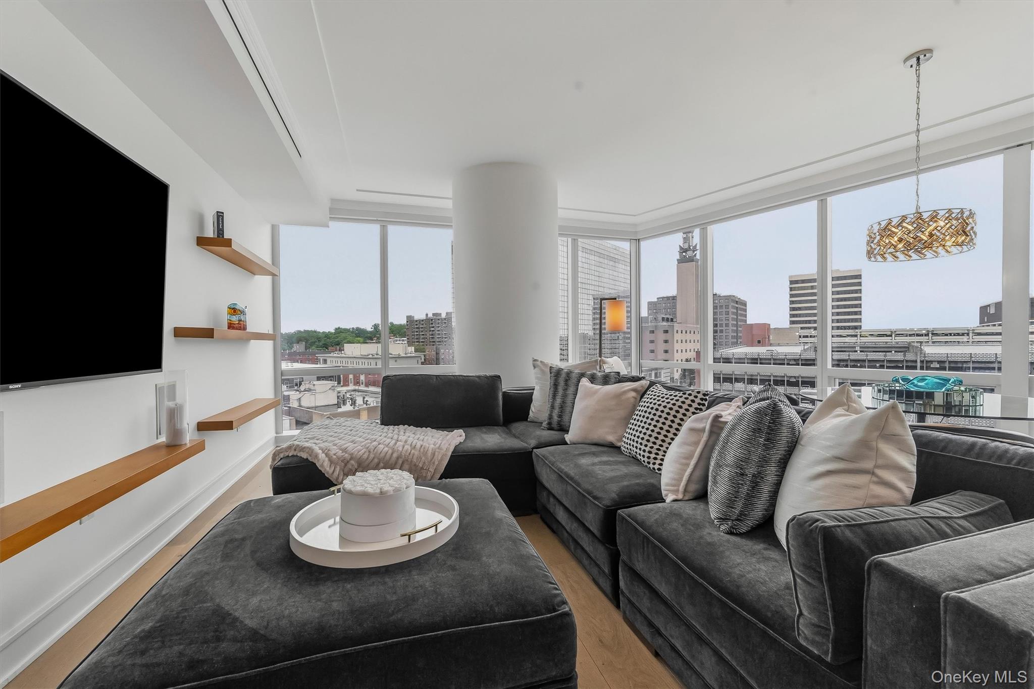 5 Renaissance Square 9A