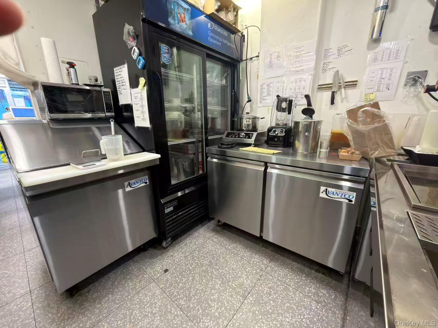 27 Saint Marks Place