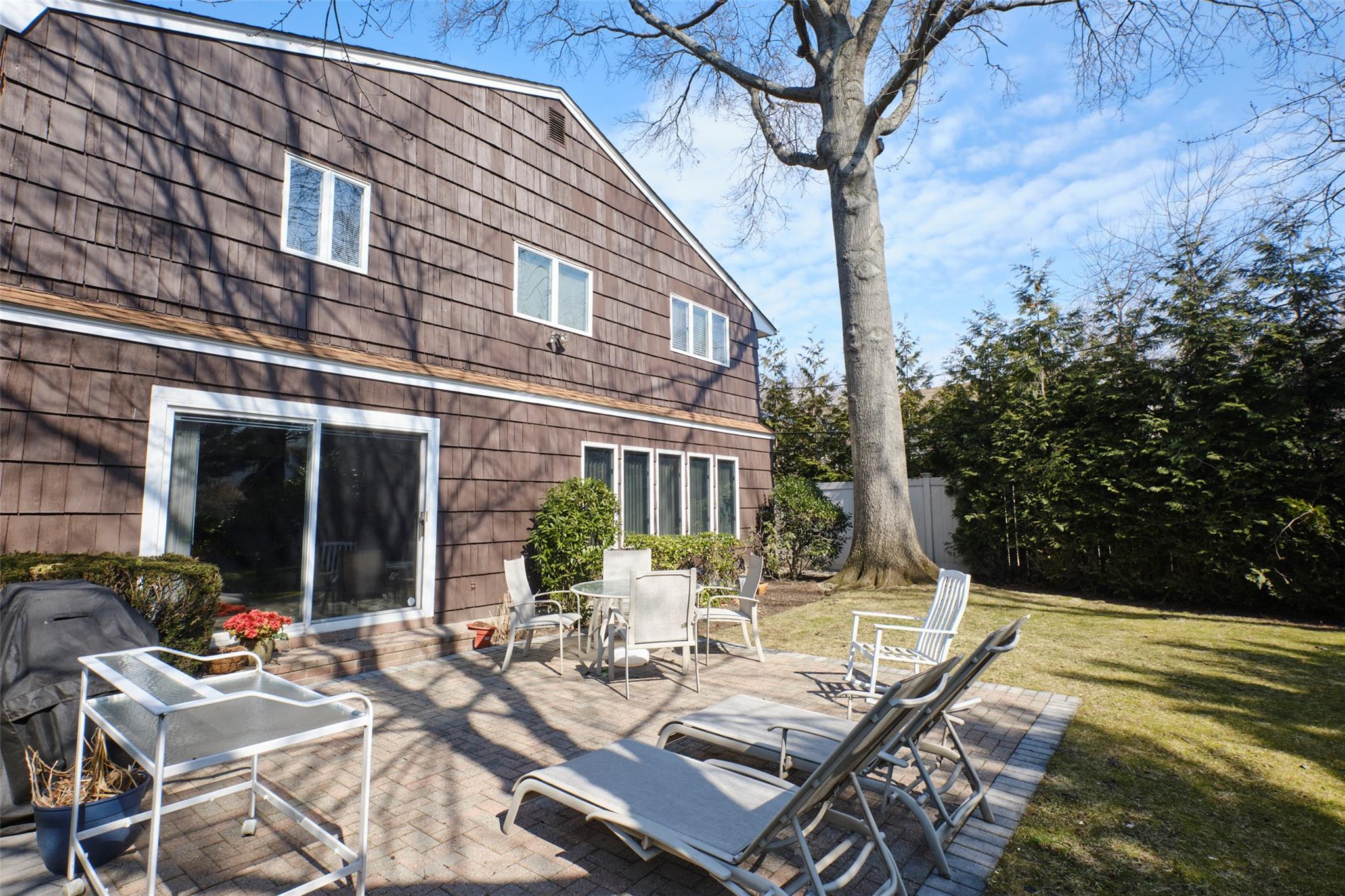 102 Soundview Drive, Port Washington, New York image 22