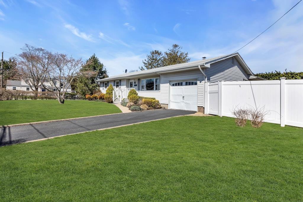 5 Richlee Street, Blue Point, New York image 3