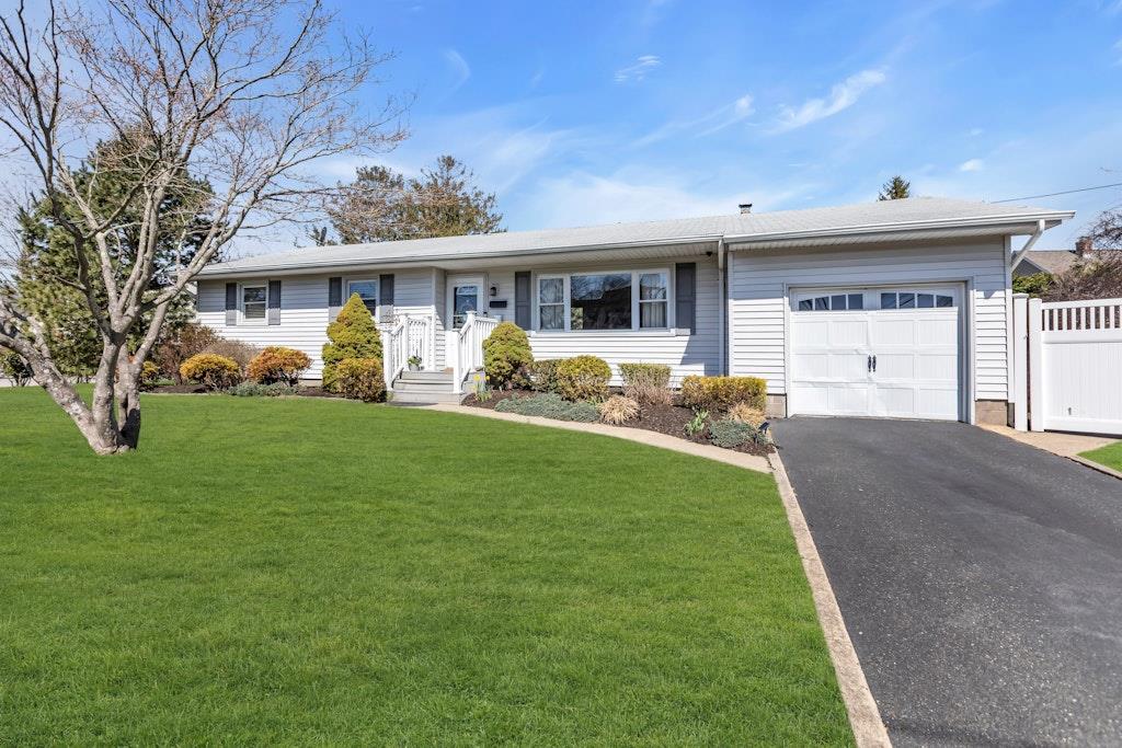 5 Richlee Street, Blue Point, New York image 2
