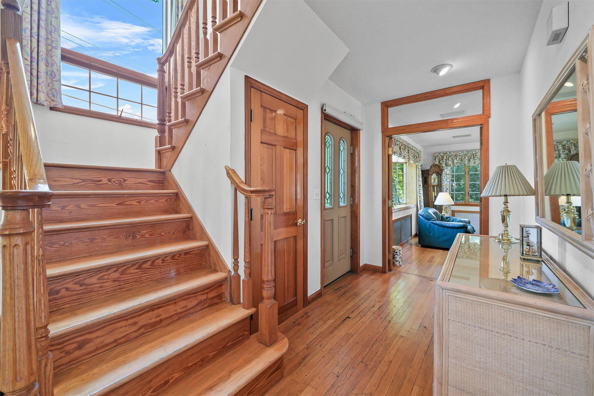 152 Locust Road, Pleasantville, New York image 4