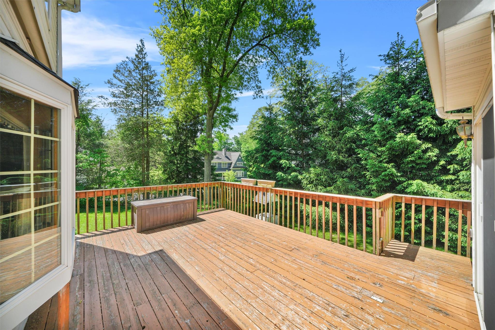 152 Locust Road, Pleasantville, New York image 33