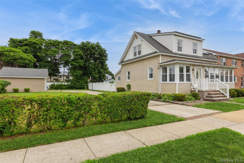Photo of 469 Chester Street, Uniondale, NY 11553 (MLS # 1021337)