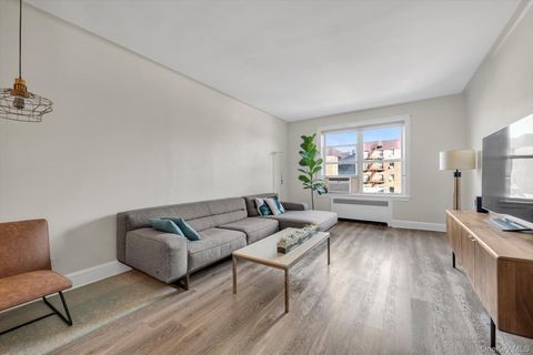 Homes For Sale - 35-24 72nd Street #5G<br/> Jackson Heights, NY 11372