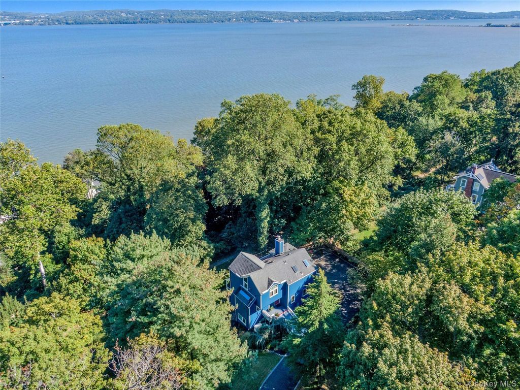 Photo of 1115 Route 9W, Nyack, NY 10960 (MLS # 921829)