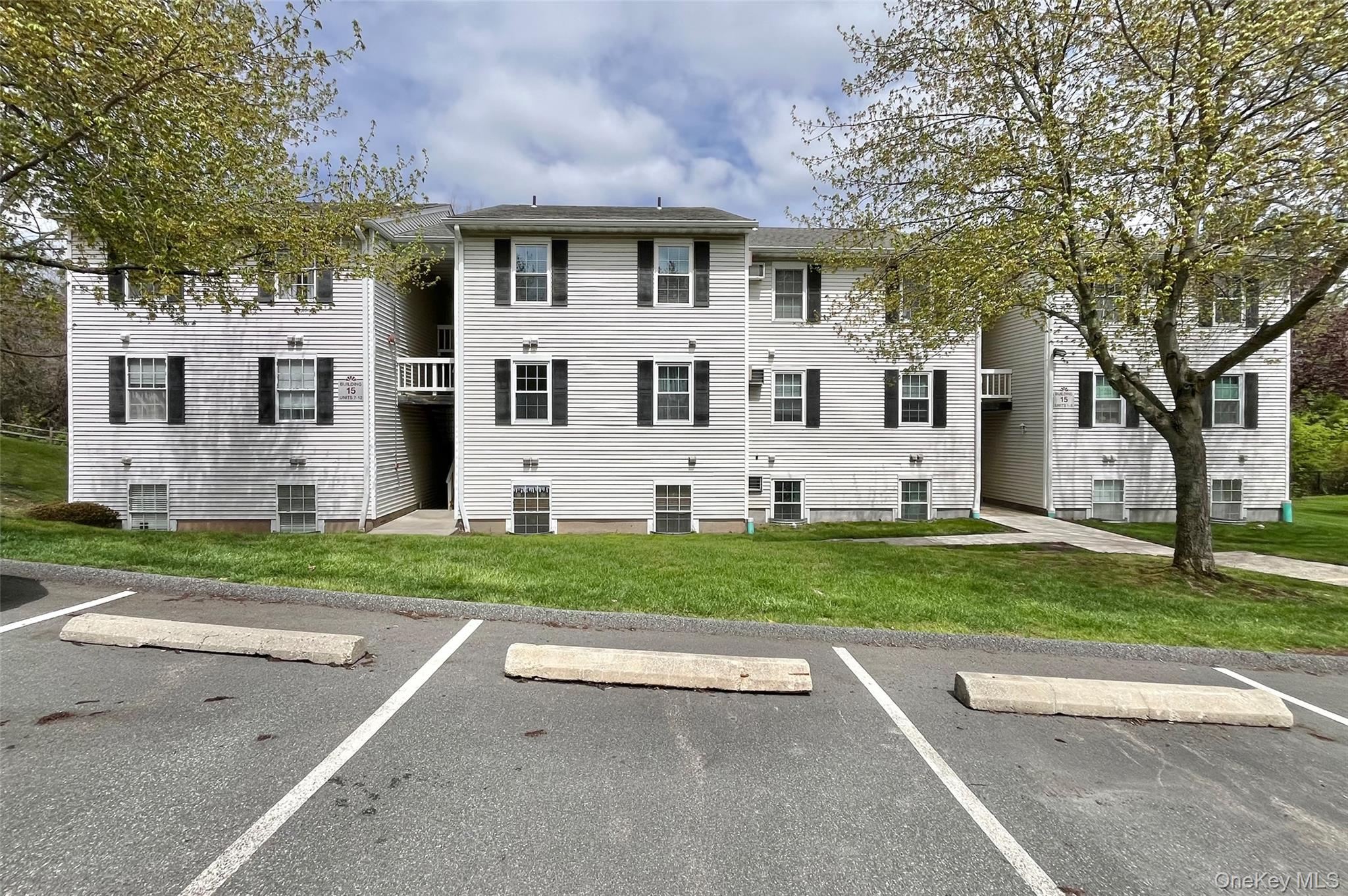 15 Lexington Hill 11