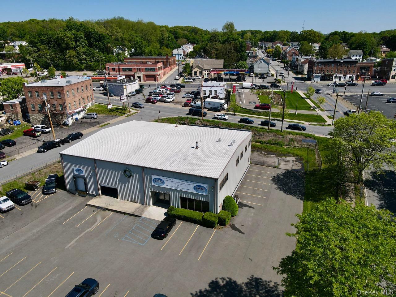 2 Little Britain Road