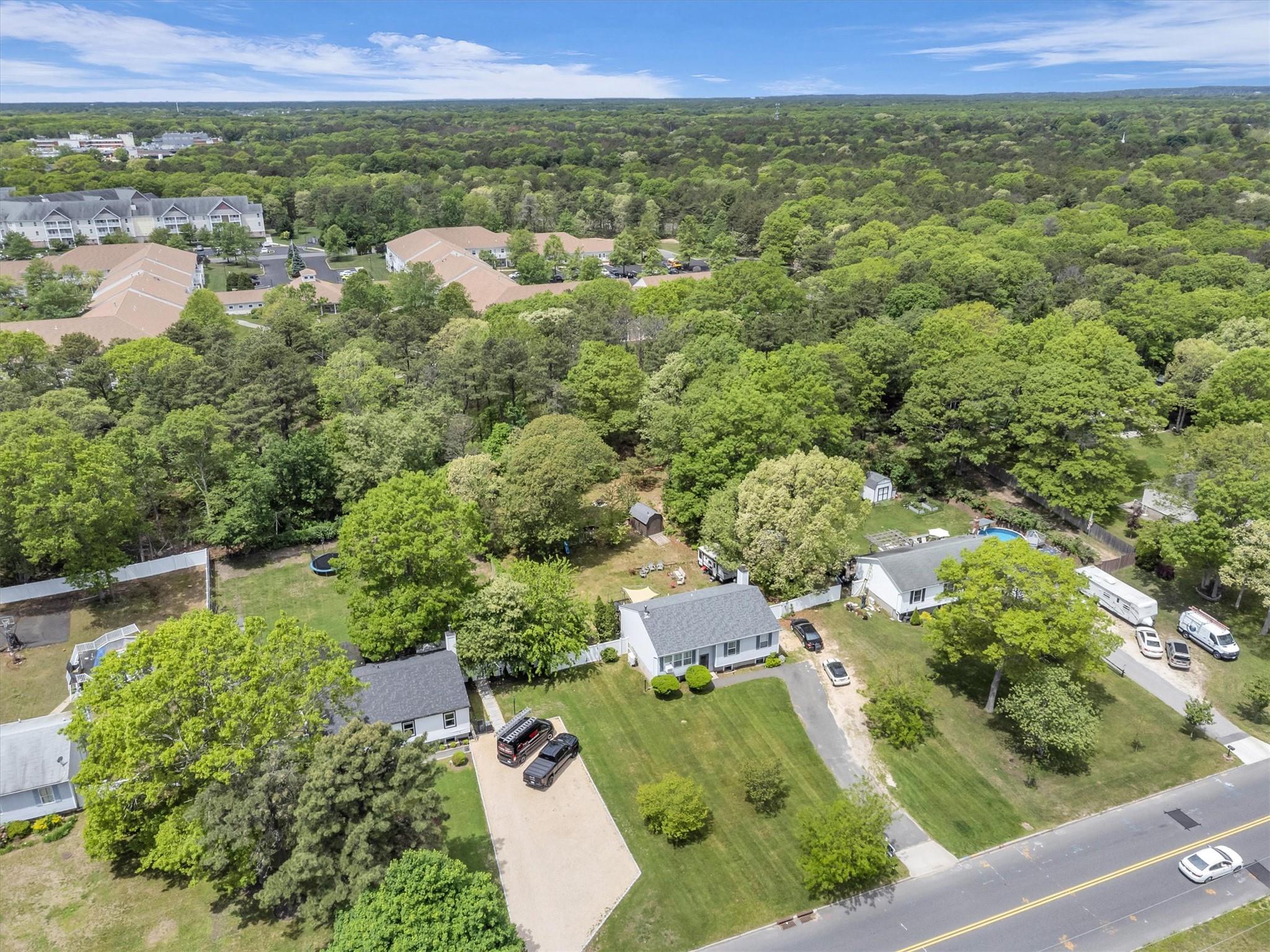 650 N Dunton Avenue, East Patchogue, New York image 36