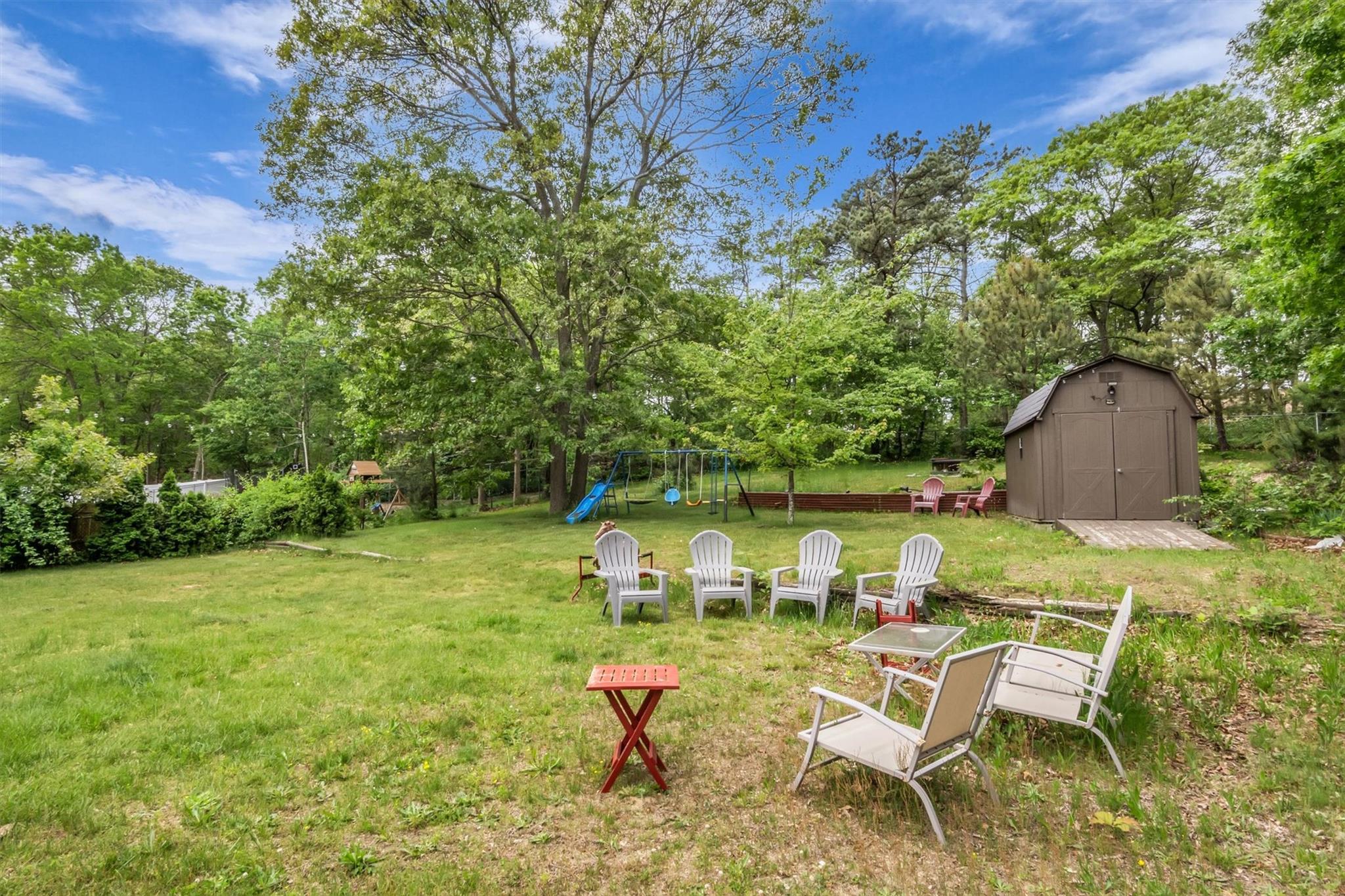 650 N Dunton Avenue, East Patchogue, New York image 33