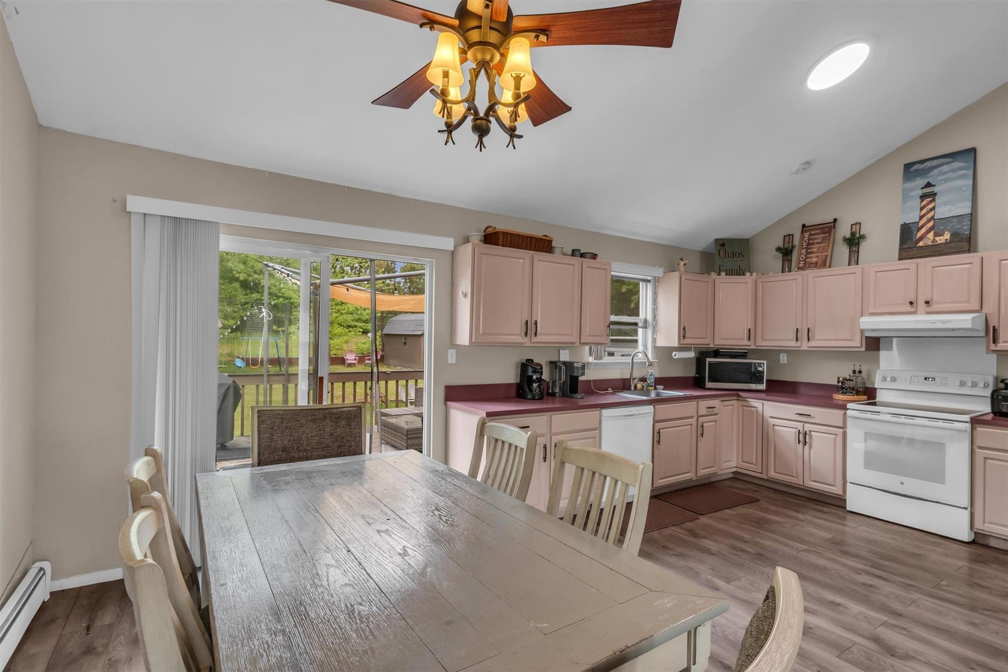 650 N Dunton Avenue, East Patchogue, New York image 8